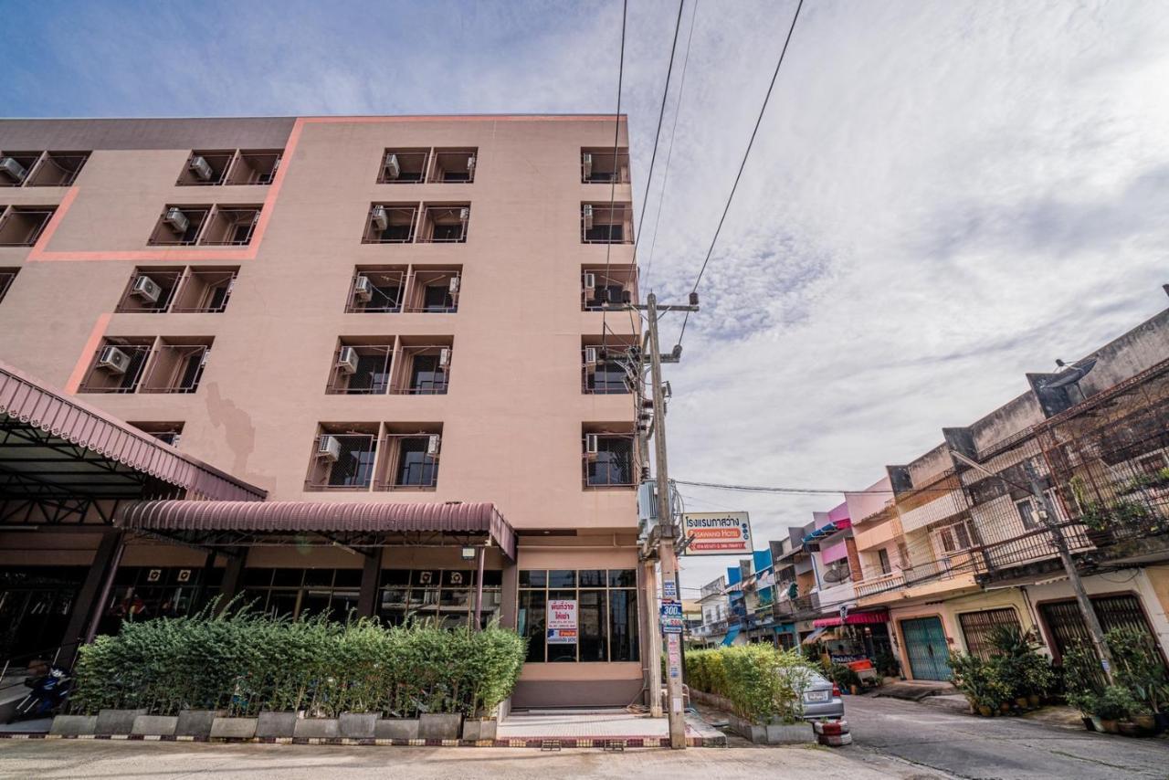 Pasawang Hotel Hat Yai Bagian luar foto